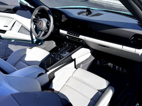 Certified 2023 Porsche 911 Carrera GTS RWD image 31