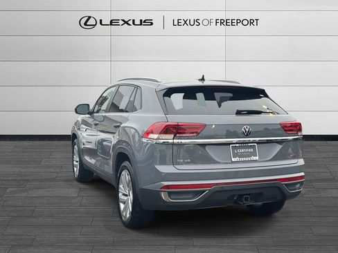 Used 2020 Volkswagen Atlas Cross Sport SE w/ Panoramic Sunroof Package image 7