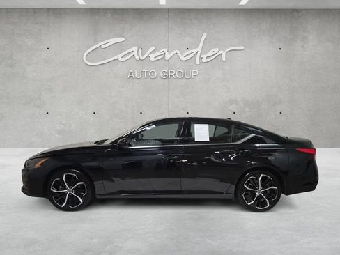 Used 2024 Nissan Altima 2.5 SR FWD image 13