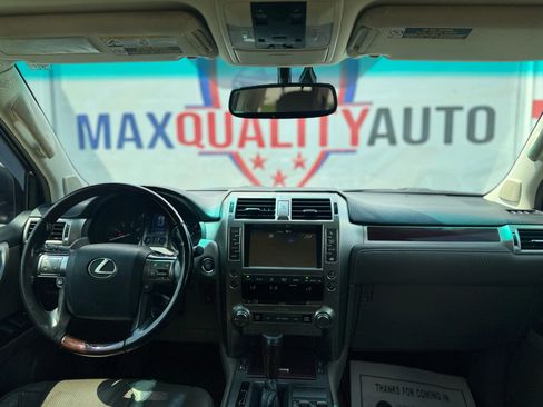 Used 2018 Lexus GX 460 Premium w/ Premium Package image 23