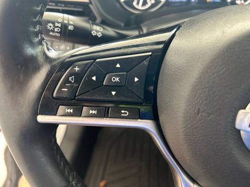 Used 2020 Nissan Altima 2.5 SL FWD image 46