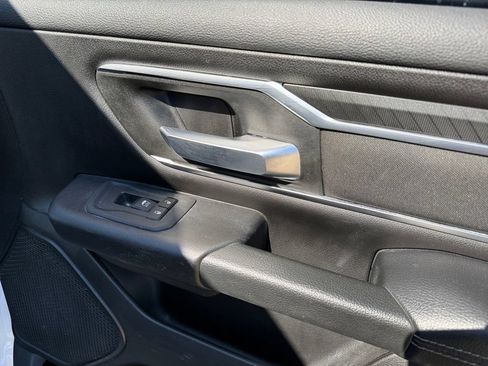 Used 2025 RAM 1500 Big Horn AWD/4WD image 40