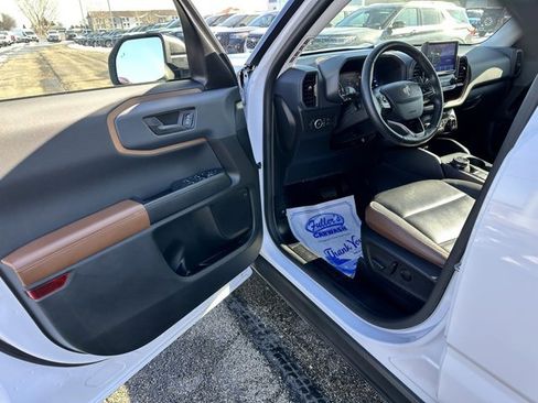 Certified 2022 Ford Bronco Sport Outer Banks w/ Tech Package image 12