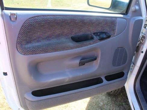 Used 2001 Dodge Ram 3500 Truck 4x4 Regular Cab image 17