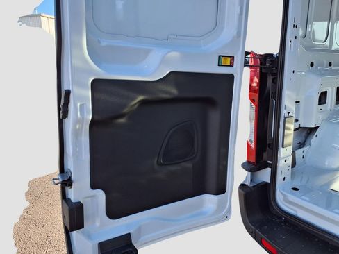New 2026 Ford Transit 250 148 Medium Roof image 28