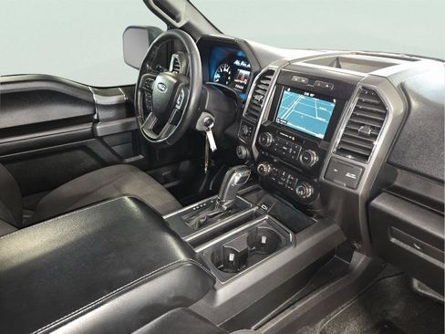 Used 2017 Ford F150 XLT w/ Equipment Group 302A Luxury AWD/4WD image 46