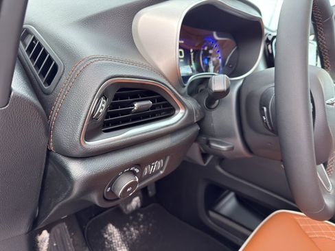 New 2026 Chrysler Pacifica Pinnacle w/ Trailer Tow Group image 14