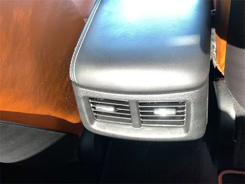 Used 2022 Dodge Challenger SRT Hellcat image 40