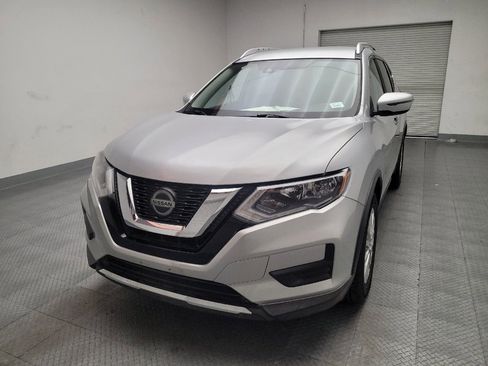 Used 2019 Nissan Rogue SV image 15