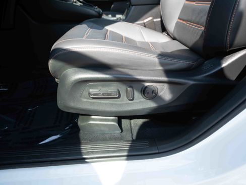 Used 2023 Honda CR-V Sport Touring image 12