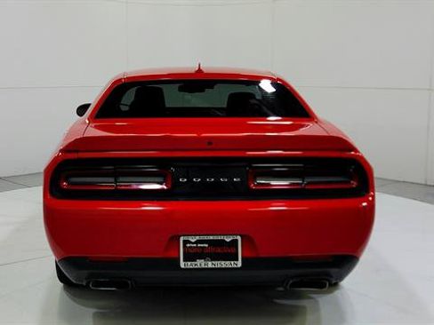 Used 2015 Dodge Challenger R/T Plus RWD image 7