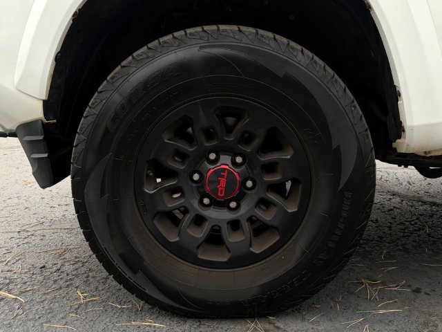Certified 2019 Toyota Tacoma SR5 AWD/4WD image 26