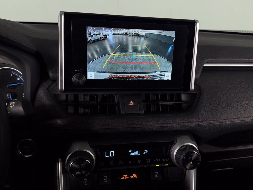 Used 2025 Toyota RAV4 SE AWD/4WD image 19