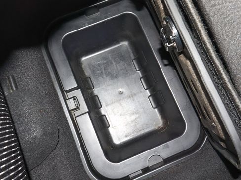 Used 2019 Dodge Journey SE image 11