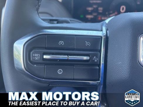 Used 2025 GMC Yukon XL Denali AWD/4WD image 15