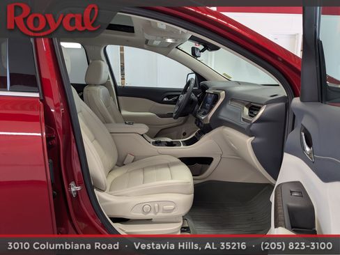 Used 2021 GMC Acadia Denali w/ Denali Ultimate Package AWD/4WD image 8
