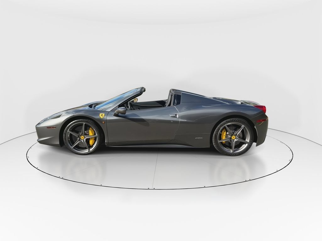 Certified 2013 Ferrari 458 Spider RWD image 5