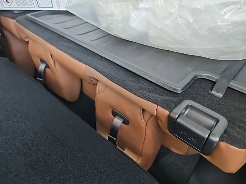 New 2025 Nissan Pathfinder Platinum w/ Cargo Package image 24