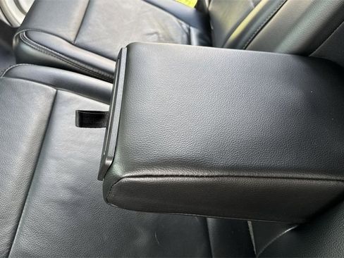 Used 2017 Ford F350 Lariat w/ Chrome Package image 39