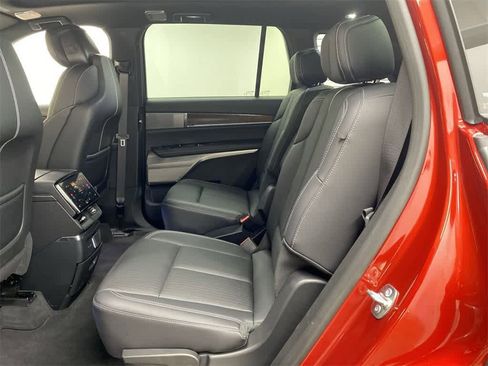 Certified 2026 Cadillac Vistiq Sport w/ LPO, Floor Liner Package image 17