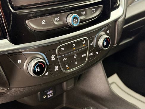 Used 2020 Chevrolet Traverse High Country image 15