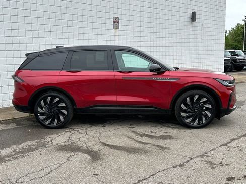 New 2026 Lincoln Nautilus Reserve w/ Jet Appearance Package AWD/4WD image 4