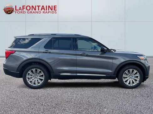 Certified 2022 Ford Explorer Limited w/ Class IV Trailer Tow Package image 8