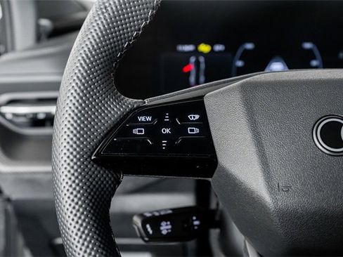 Used 2025 Audi SQ5 Premium Plus image 44