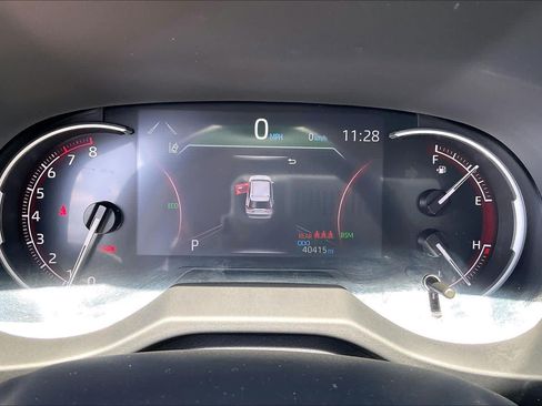 Used 2024 Toyota RAV4 XLE Premium FWD image 24