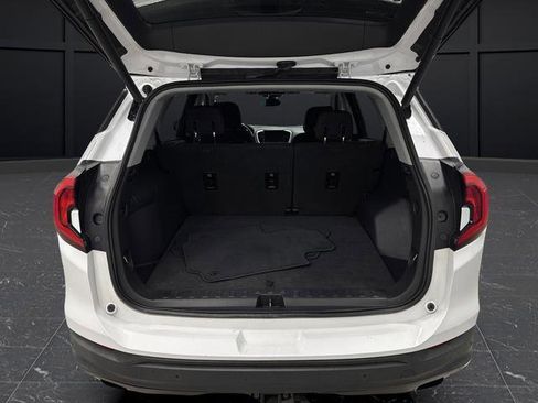 Used 2019 GMC Terrain SLE w/ Driver Convenience Package image 14