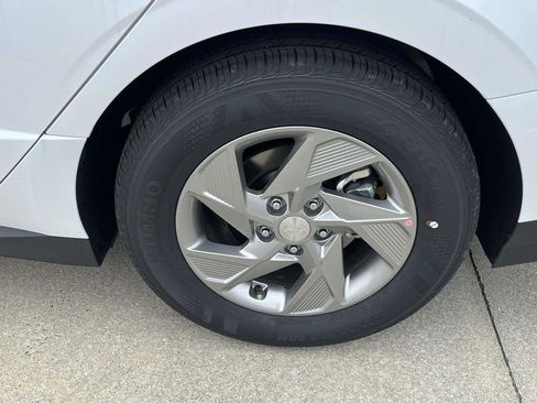 New 2026 Hyundai Sonata SE FWD image 6