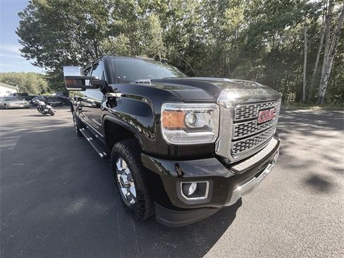 Certified 2018 GMC Sierra 3500 Denali w/ Duramax Plus Package image 15