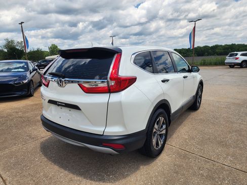 Used 2018 Honda CR-V LX image 4