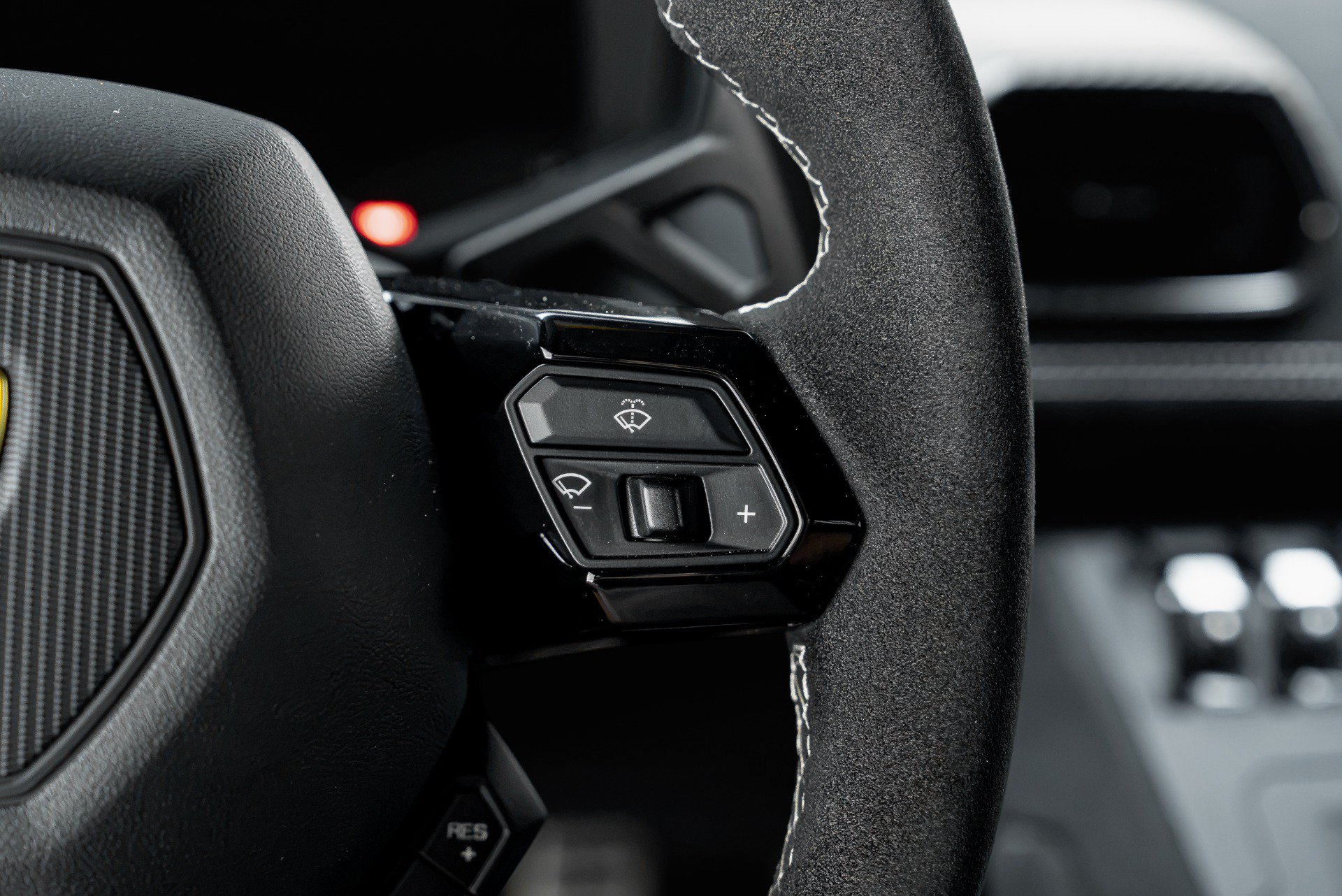 Used 2022 Lamborghini Huracan STO RWD image 49