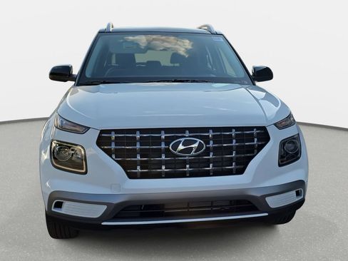 New 2026 Hyundai Venue SEL FWD image 2