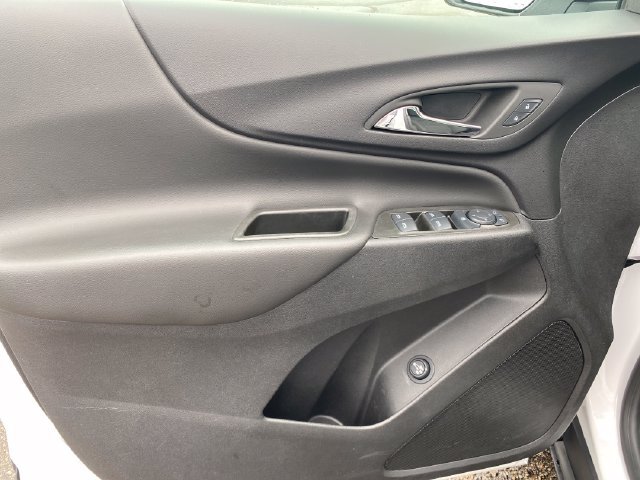 Certified 2024 Chevrolet Equinox LT w/ LPO, Floor Liner Package FWD image 17