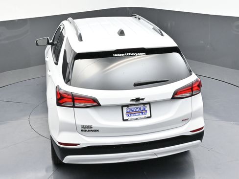 Used 2024 Chevrolet Equinox RS image 50