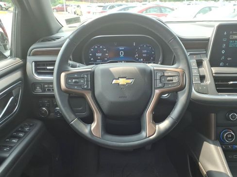 Used 2023 Chevrolet Tahoe High Country AWD/4WD image 12