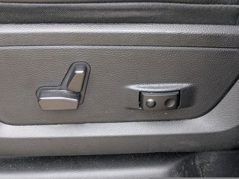 Used 2024 RAM 2500 Laramie image 18