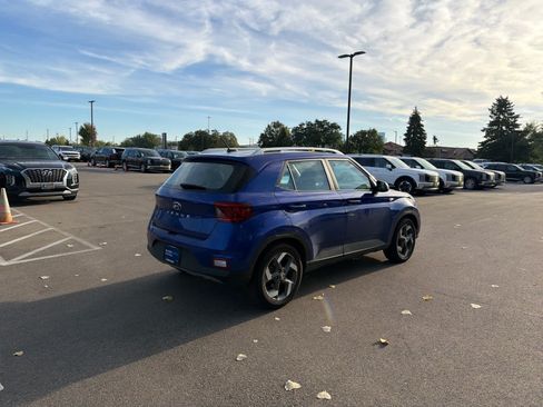 Certified 2024 Hyundai Venue SEL FWD image 2