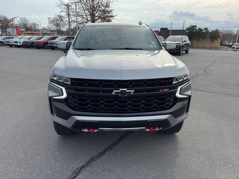 Used 2024 Chevrolet Tahoe Z71 w/ Luxury Package image 2