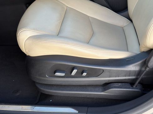 Used 2019 Cadillac XT5 Premium Luxury FWD image 14