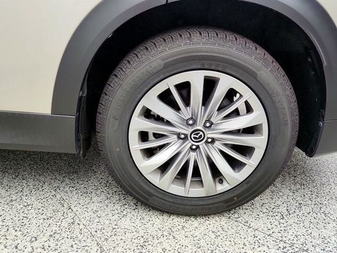 Used 2024 MAZDA CX-90 Plug-In Hybrid w/ Preferred AWD/4WD image 9