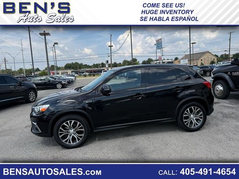 Used 2017 Mitsubishi Outlander Sport LE image 1