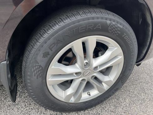 Used 2013 Nissan Rogue SV w/ Premium Pkg FWD image 8