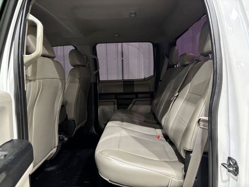 Used 2019 Ford F250 XL w/ STX Appearance Package AWD/4WD image 13