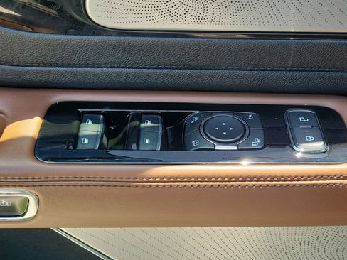Certified 2020 Lincoln Aviator Reserve w/ Equipment Group 202A AWD/4WD image 17