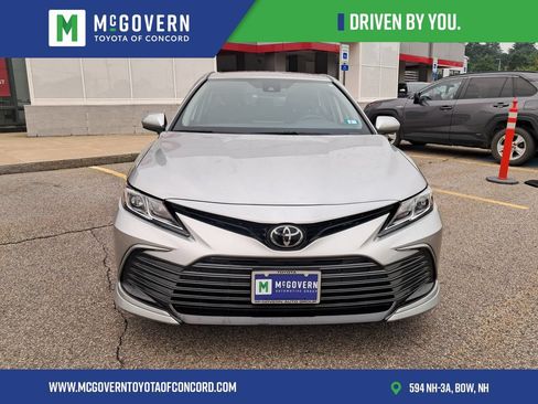Used 2021 Toyota Camry LE FWD image 11