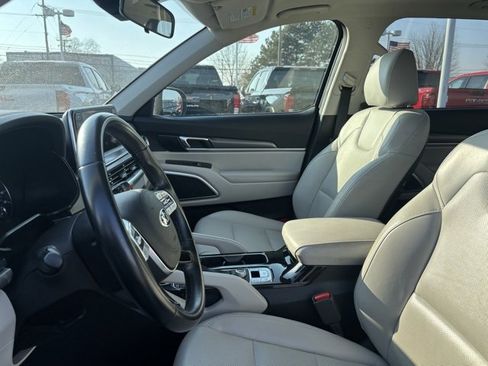 Used 2020 Kia Telluride S w/ S 8 Passenger Seating Package image 12