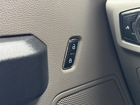 Used 2017 Ford F150 XL w/ Equipment Group 101A Mid image 22